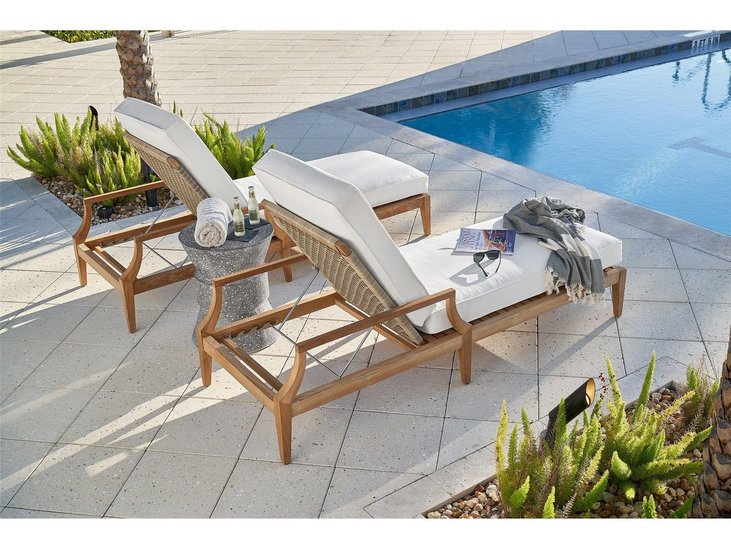 Outdoor Chesapeake Chaise Lounge