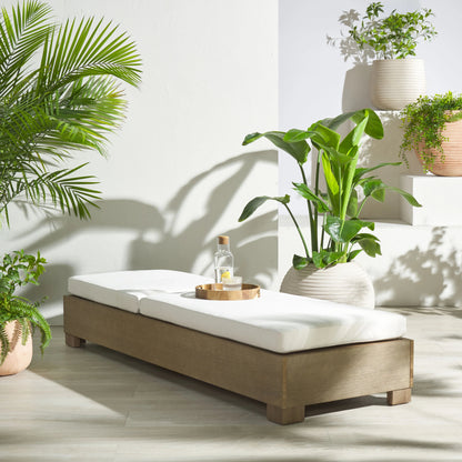 Blanquilla Eucalyptus Chaise Lounge