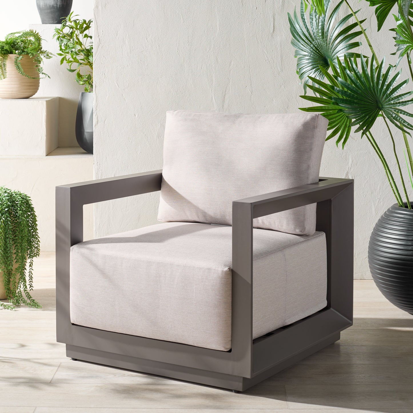 Donaldo Aluminum Outdoor Lounge Chair