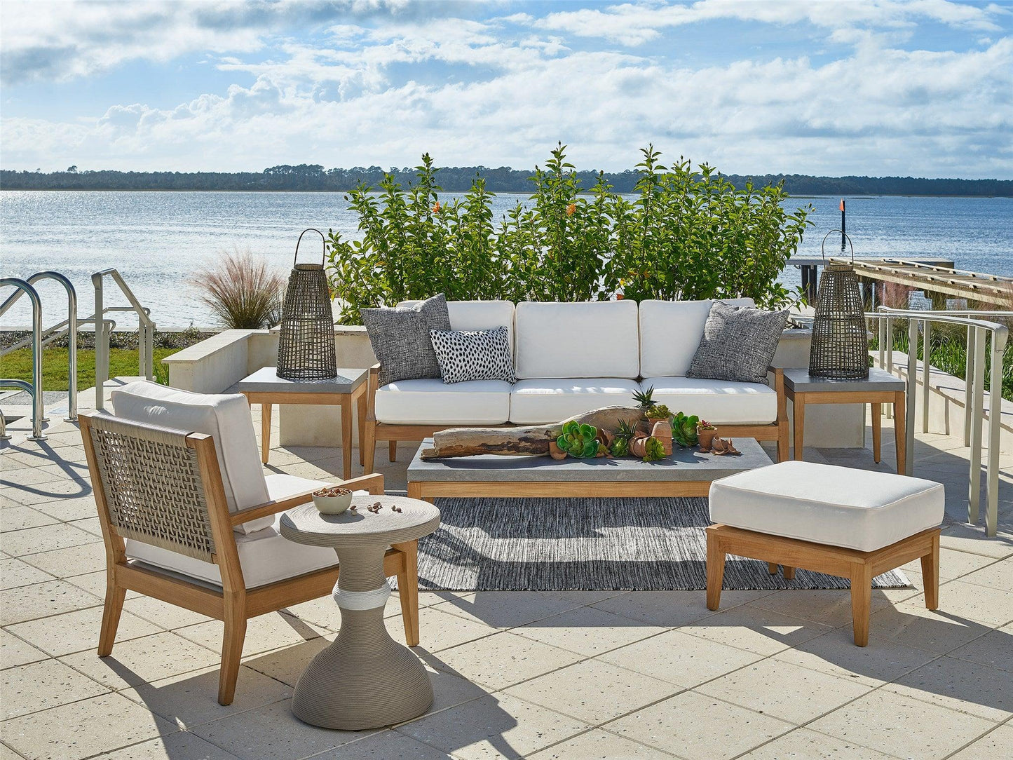 Outdoor Chesapeake Sofa