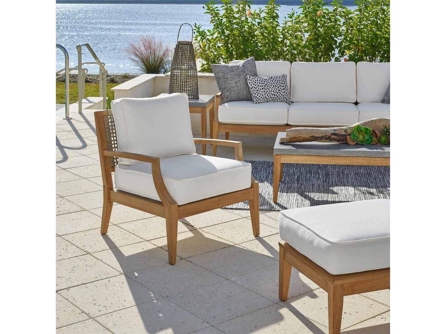 Outdoor Chesapeake Lounge Chair