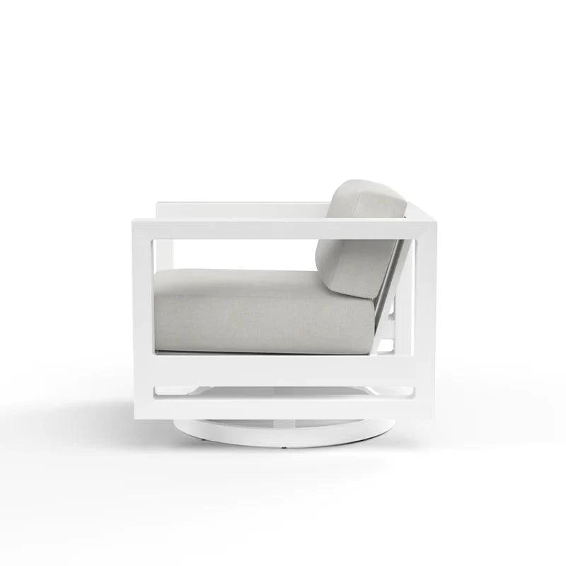 Newport Swivel Club in Cast Silver, No Welt