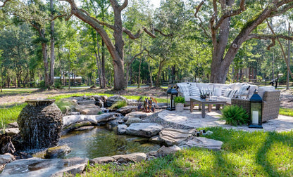 Havana Swivel Club Rocker in Canvas Flax w/ Self Welt