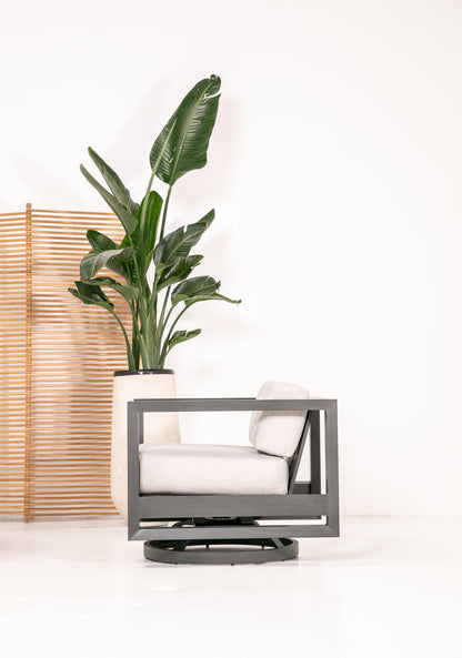 Redondo Swivel Club in Cast Silver, No Welt