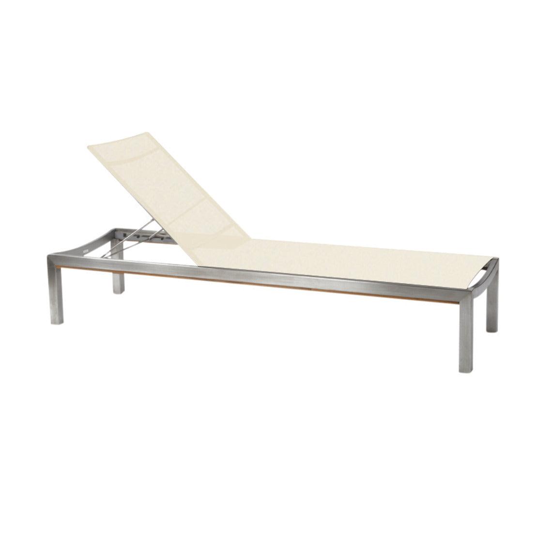 Tiburon Chaise Lounge W/Wheels