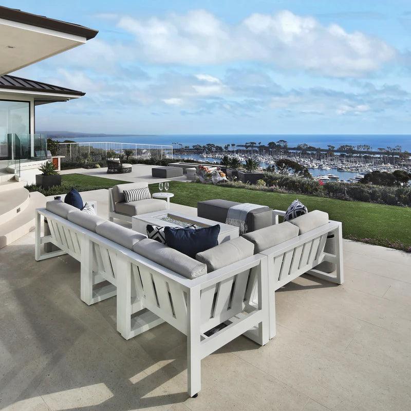 Newport Sectional in Cast Silver, No Welt