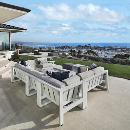 Newport Sectional in Cast Silver, No Welt