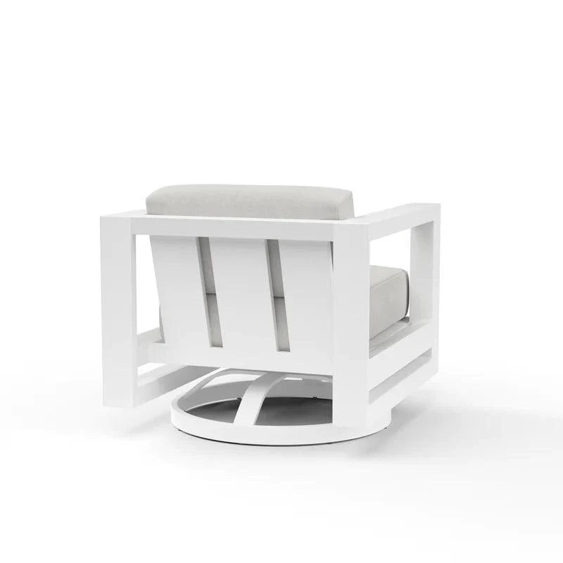 Newport Swivel Club in Cast Silver, No Welt